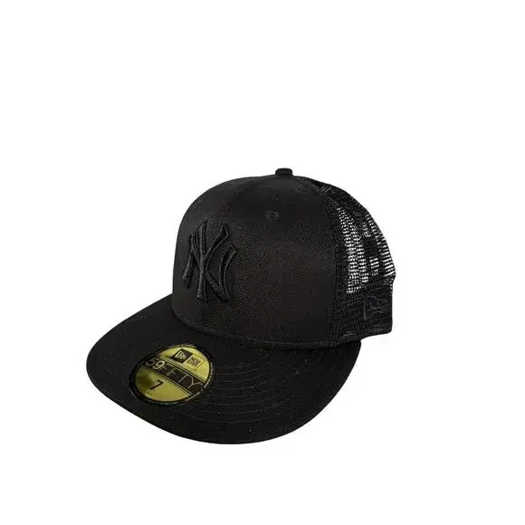 New York Yankees Black MLB New Era 59Fifty Fitted Baseball Cap Size 7 - Picture 3 of 6